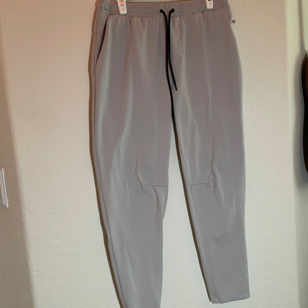 Old Navy Active Gray Tapered Pants (L)